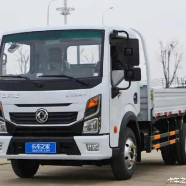 东风多利卡T17全能助力王：140马力国六轻卡城配运输的智慧之选